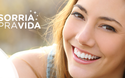 SORRISOS BRANCOS E APAIXONADOS