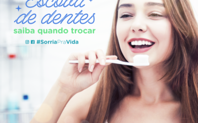 QUANDO SE DEVE TROCAR A ESCOVA DE DENTES?